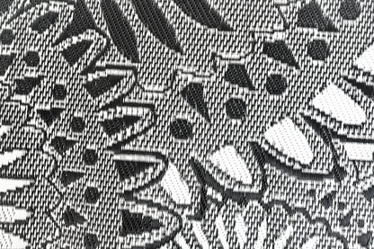 Flower wheel camping rug close up