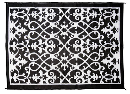 gatsby outdoor rug black and white geometric pattern detail