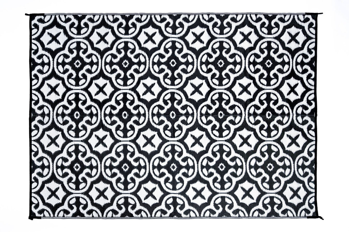 Lisboa  black outdoor rug woven polypropylene texture close up
