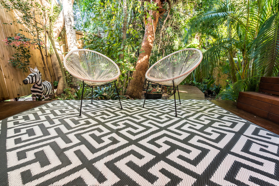 Outdoor Rug - Luxe Grey and White